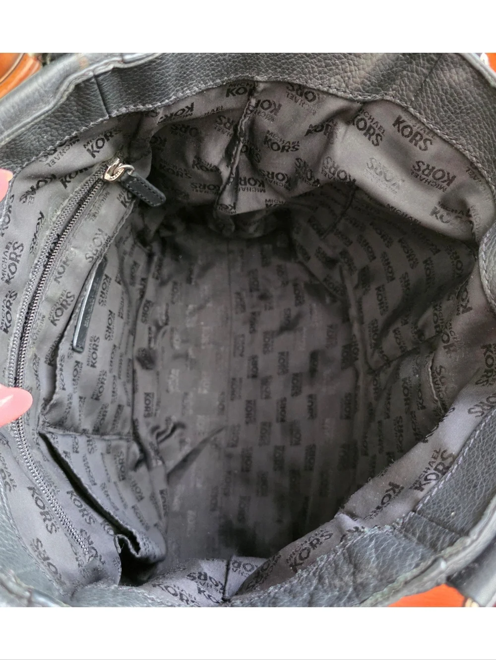 Michael Kors Zipper Tote Bag Black Pebbled Leather Bag - Picture 13 of 16